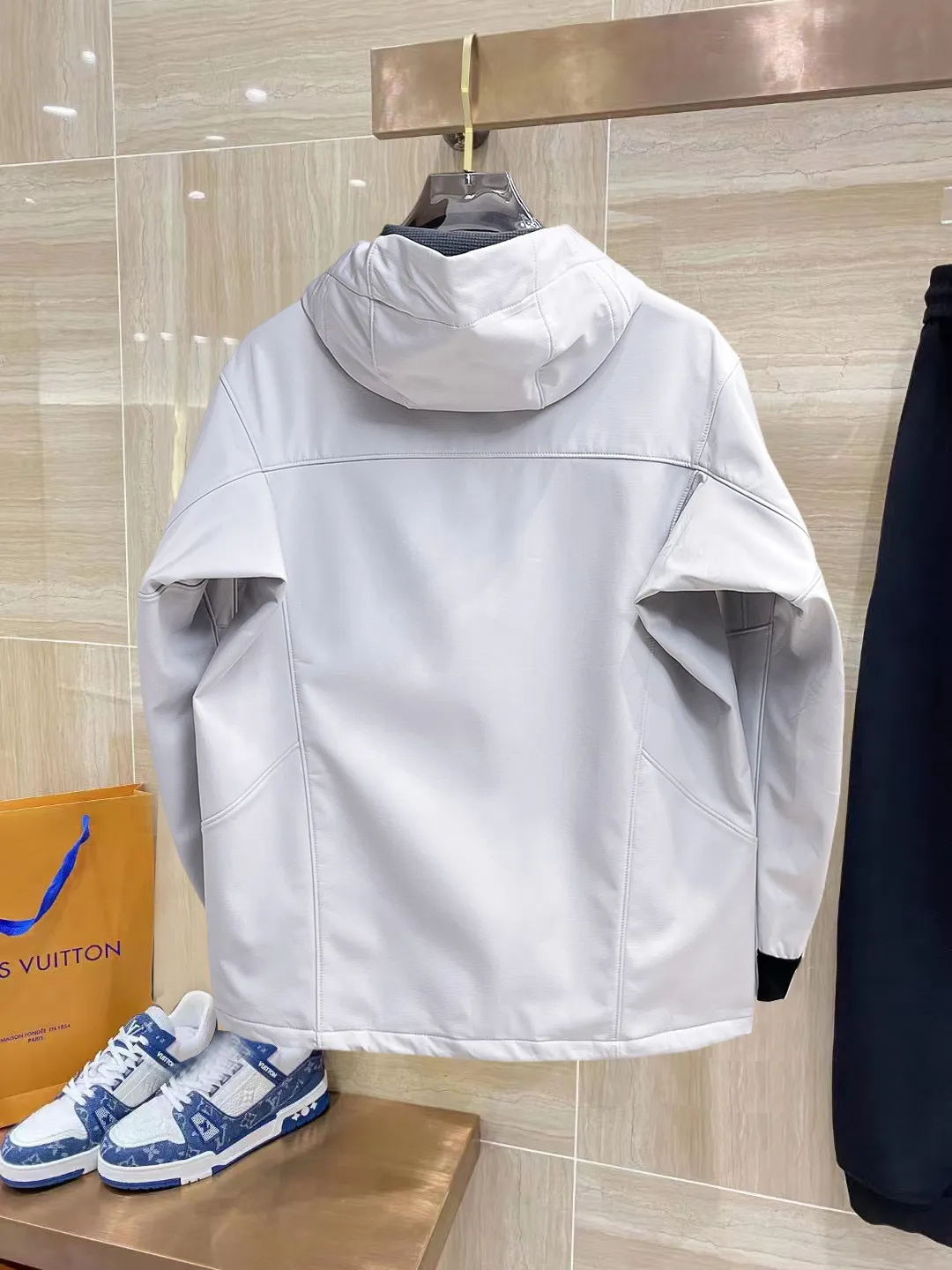 Same Style， ， 2026 New Arrival ， Original Premium Breathable ， ， ， Quality。 ， Sizes：M～3XL，